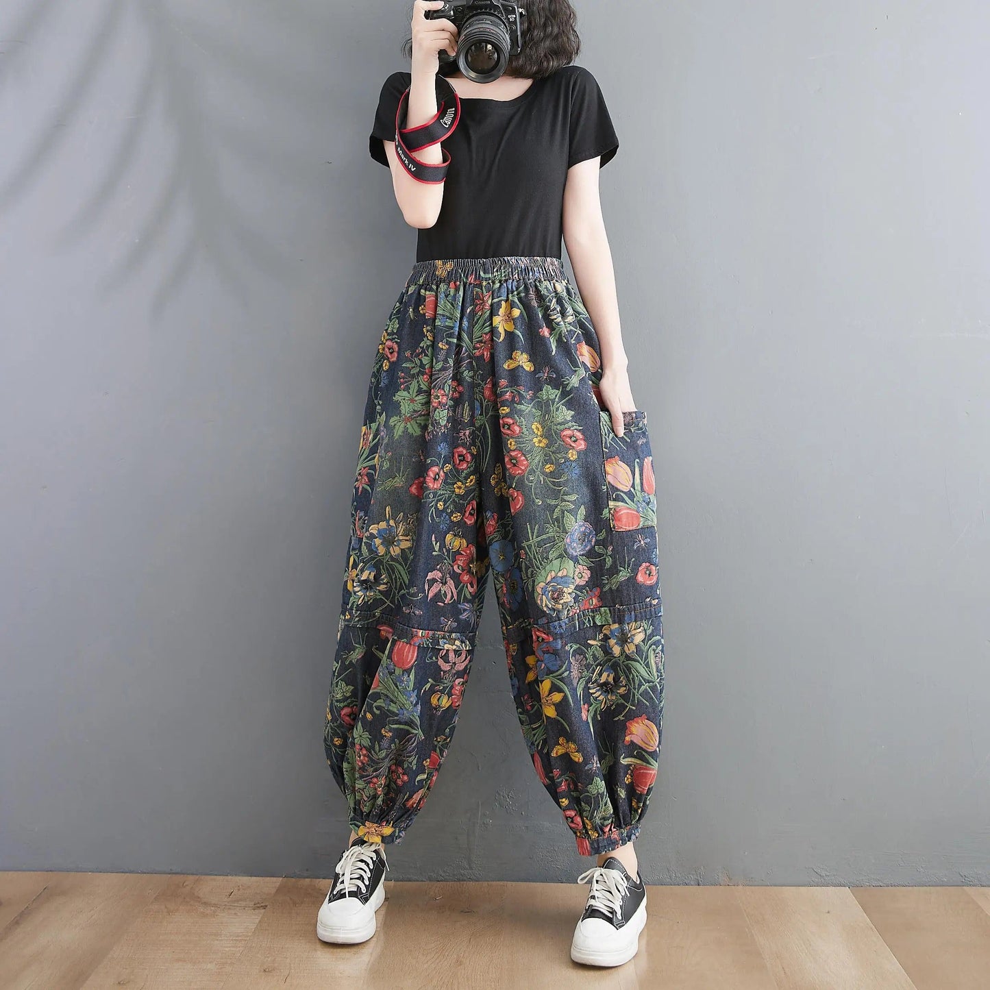 CLARISSE - Vintage Blumen Jeans